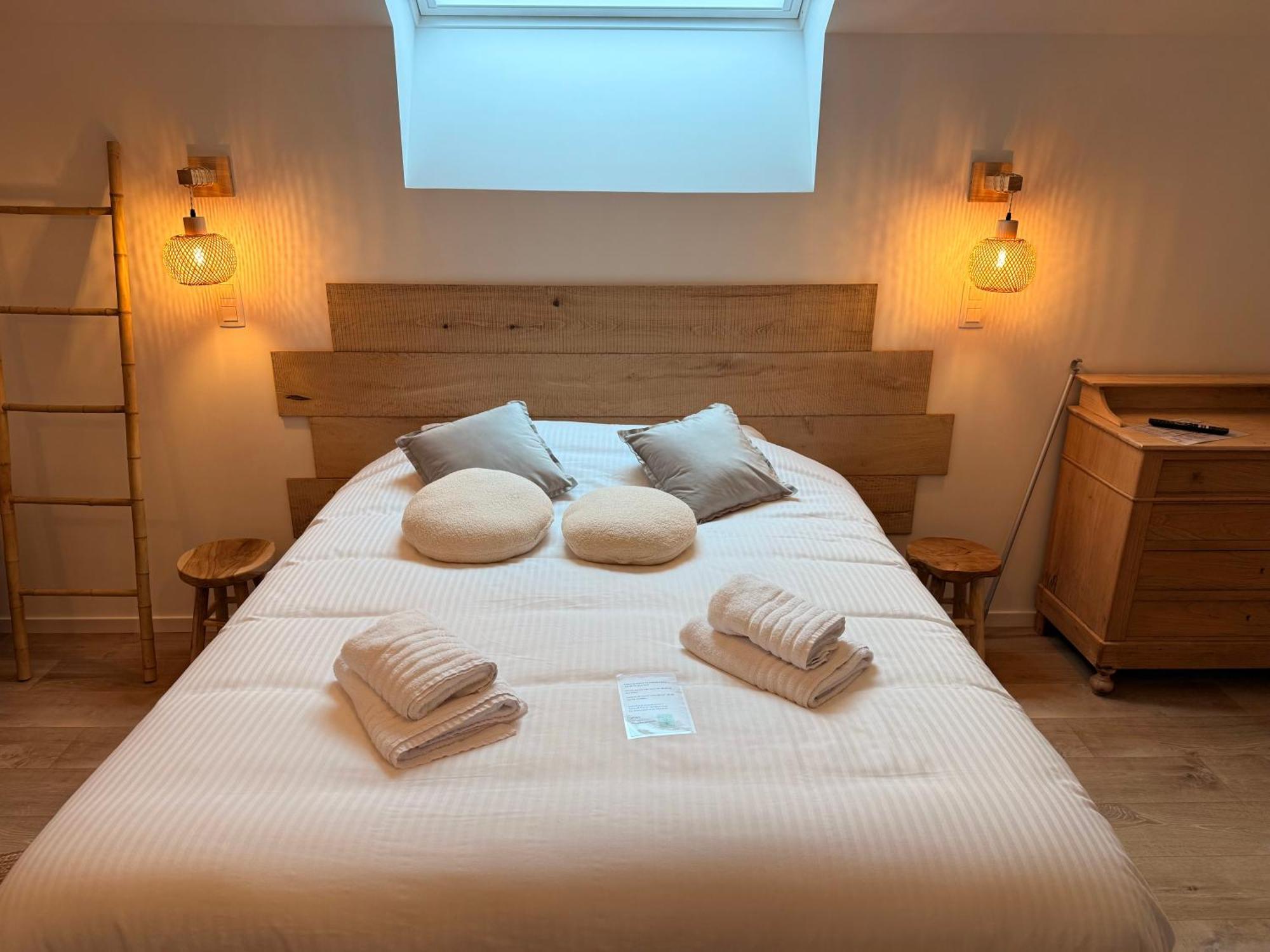 Sensup A 5Min De Pairi Daiza Bed & Breakfast Brugelette Exterior photo